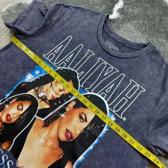 Aaliyah Princess of R&B Tee - Picture 9 of 9